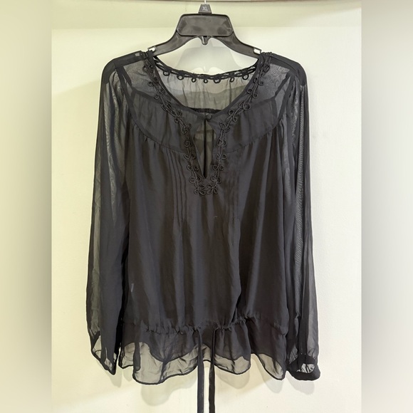 The Limited Sheer Tie-Front Tunic, size M - Picture 1 of 7